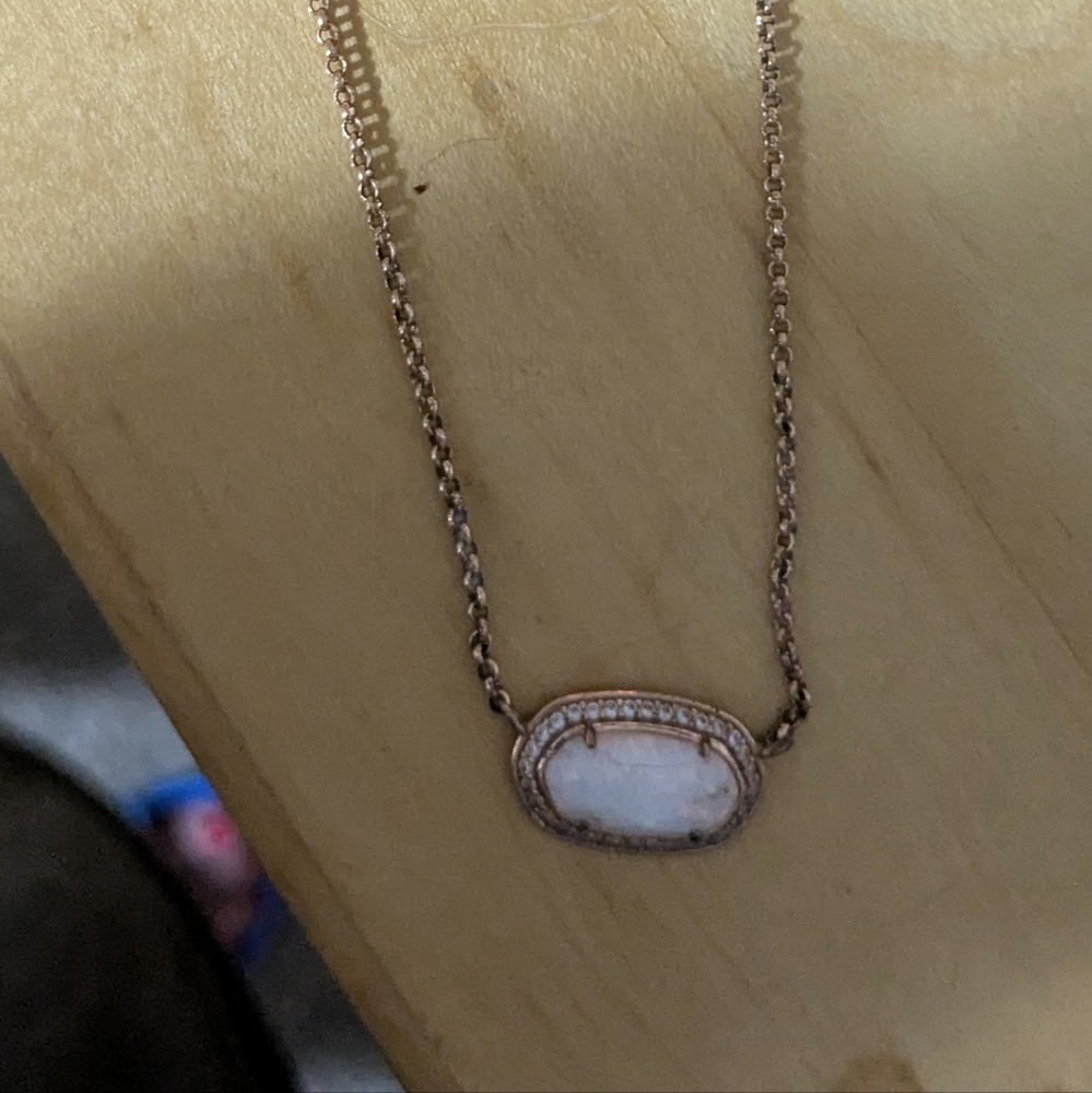 Kendra Scott Elegant Gold Chain Necklace